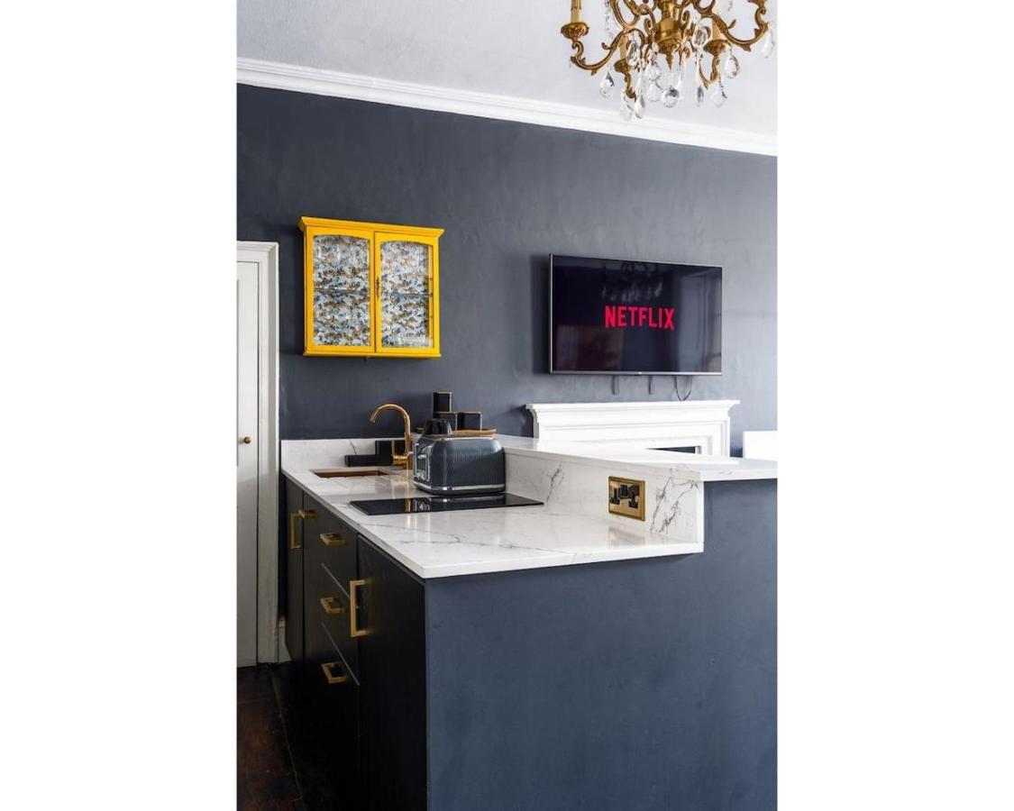 Bennett'S Lodgings A Luxurious 2 Bed Apartment Бат Екстер'єр фото